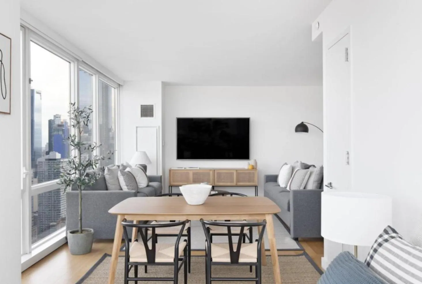 Super Stunning Views With Amazing 2 Beds 1,5 Bath Apartment New York United States